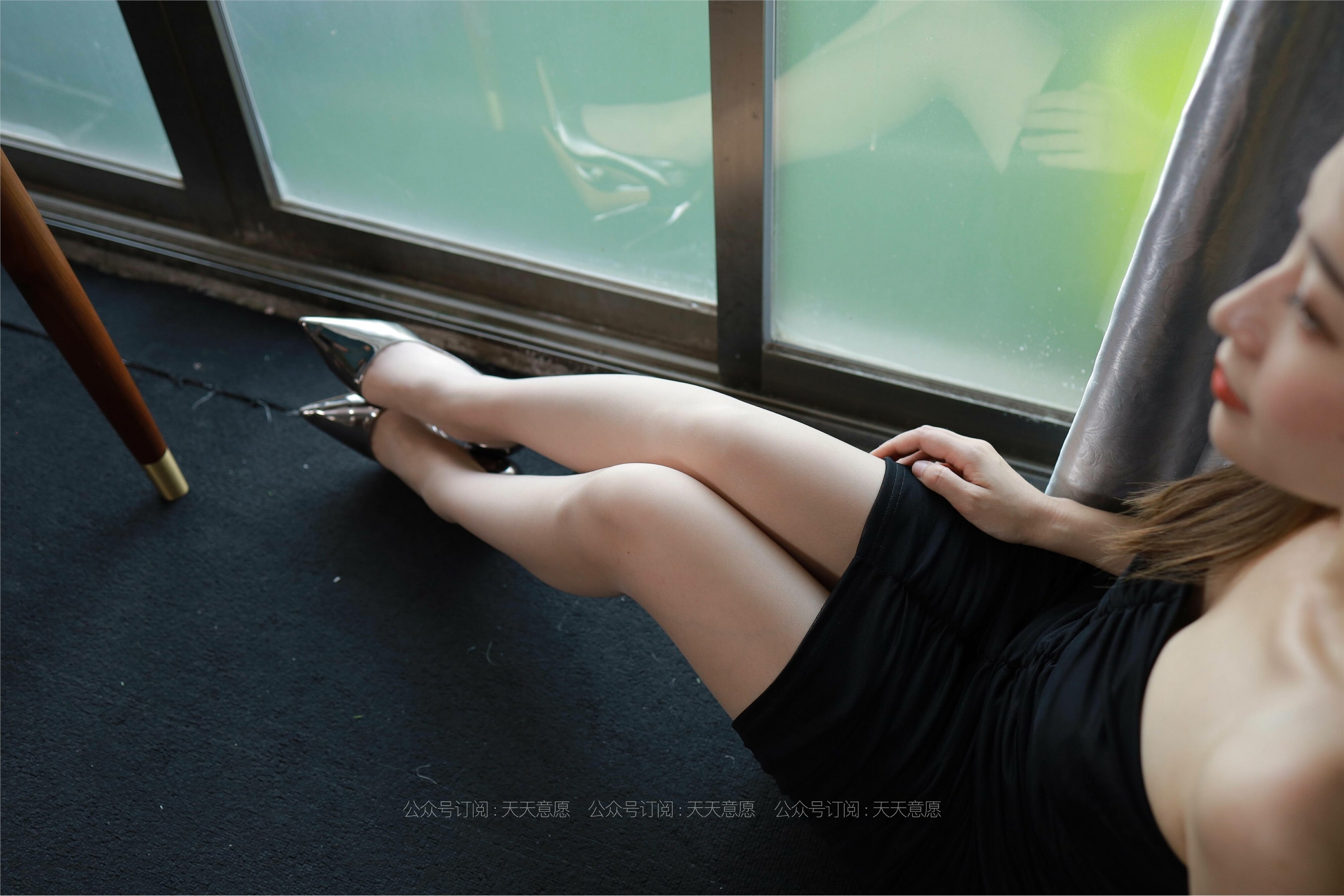 IESS异思趣向  2021.08.16 丝享家891：小婕《黑色包臀裙》